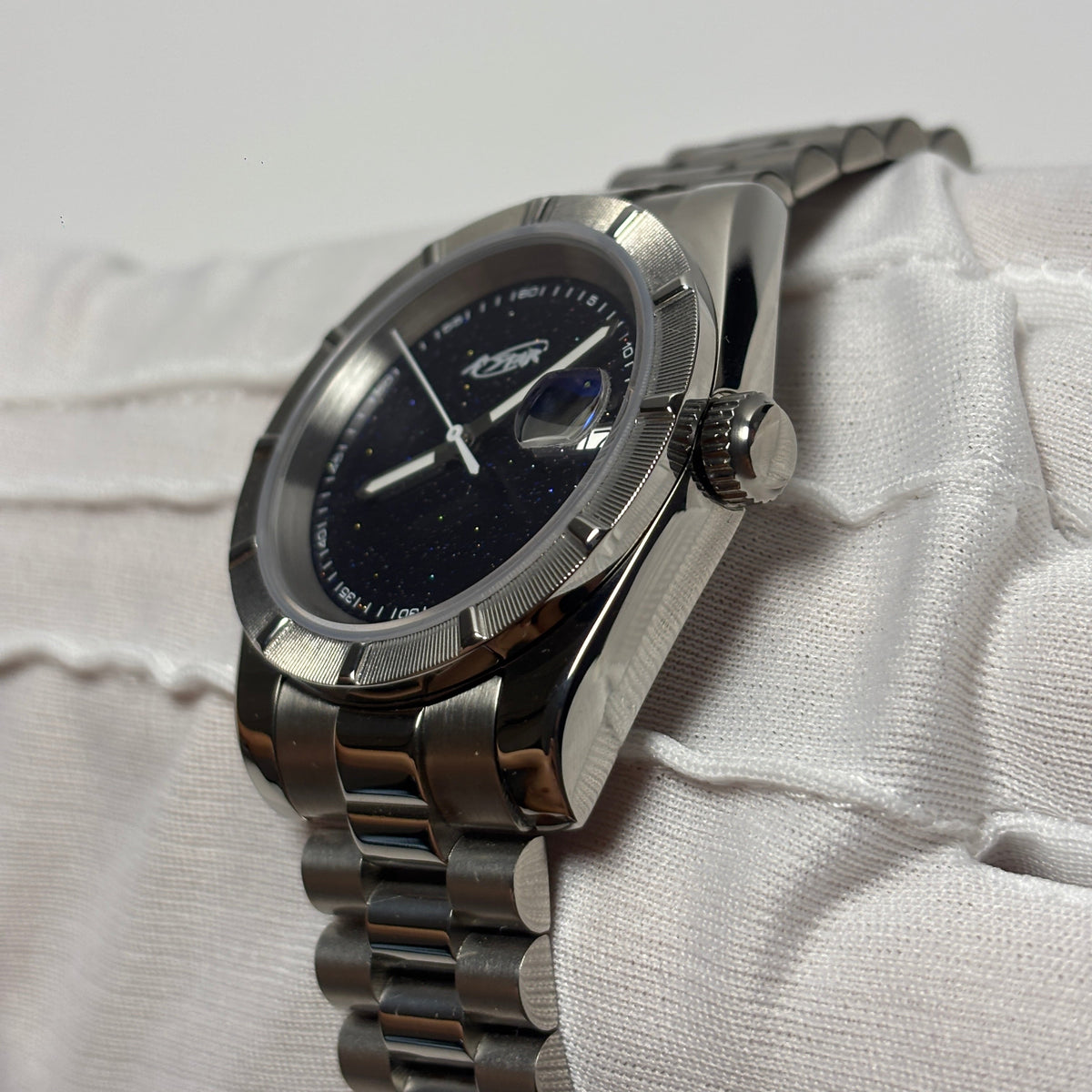 Montre automatique A★Star Azimut en trois-quarts — couronne vissée acier 316L