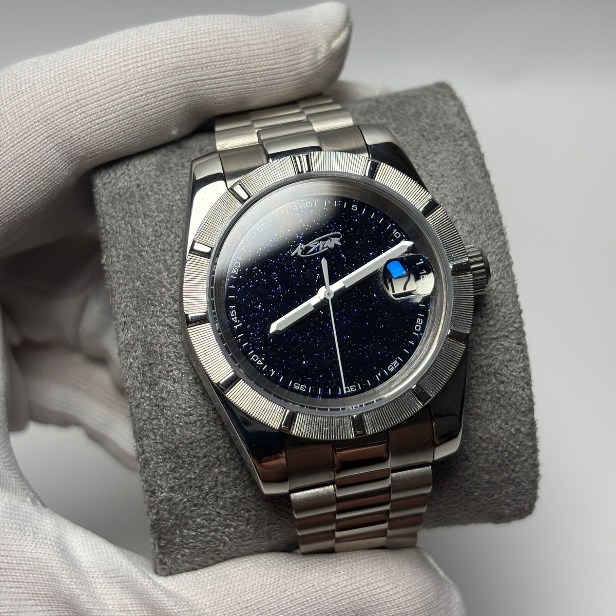 Montre A★Star Azimut présentée dans son écrin