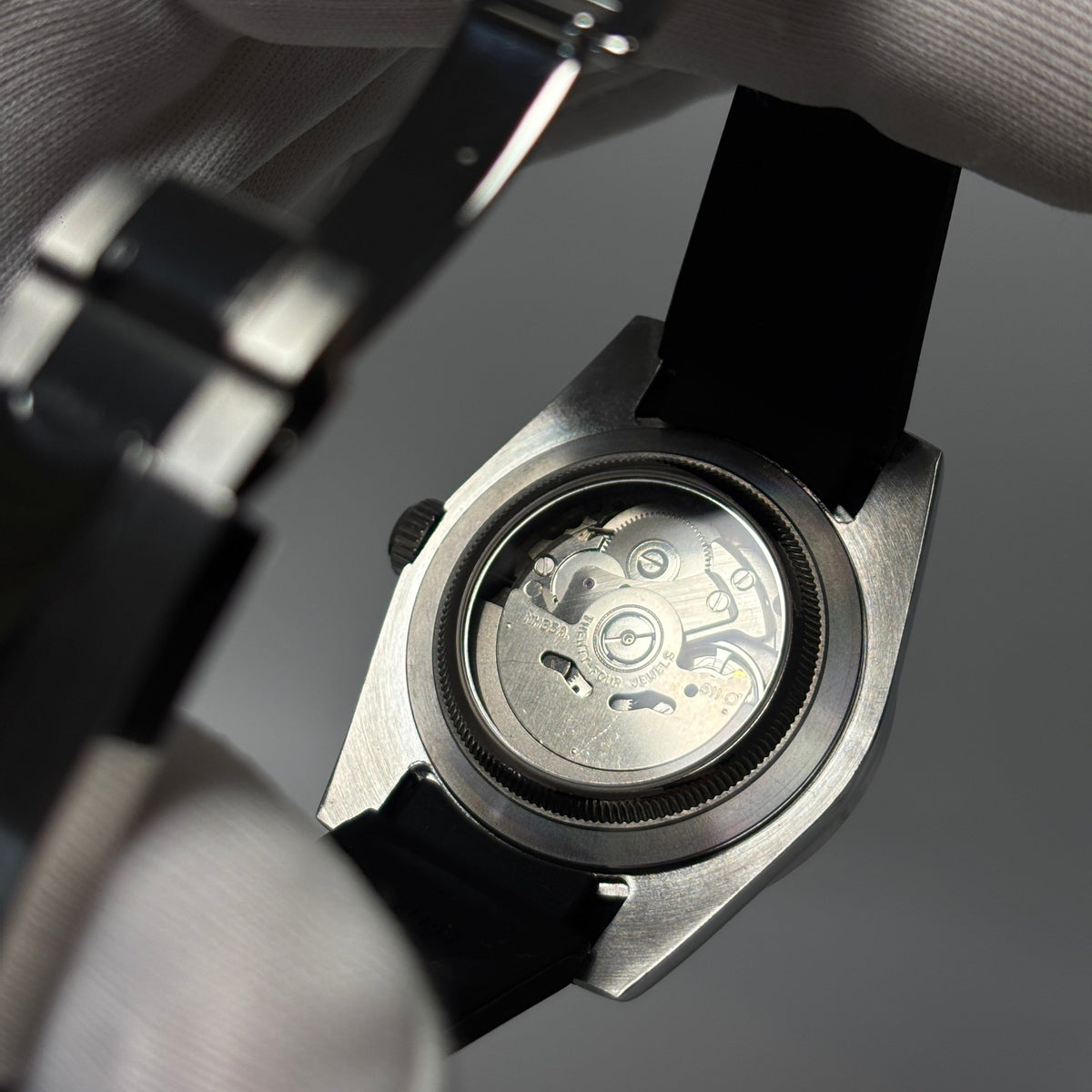 A★Star Pure Silver Black — fond saphir transparent, mouvement automatique NH35 visible