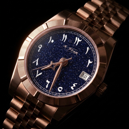 Montre A★Star Arabic Or Rose — packshot de face sur fond noir, cadran étoilé bleu nuit